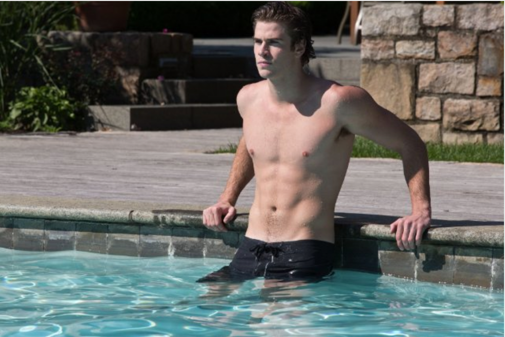Still of Liam Hemsworth in Paranoia (© 2013 - Relativity Media)